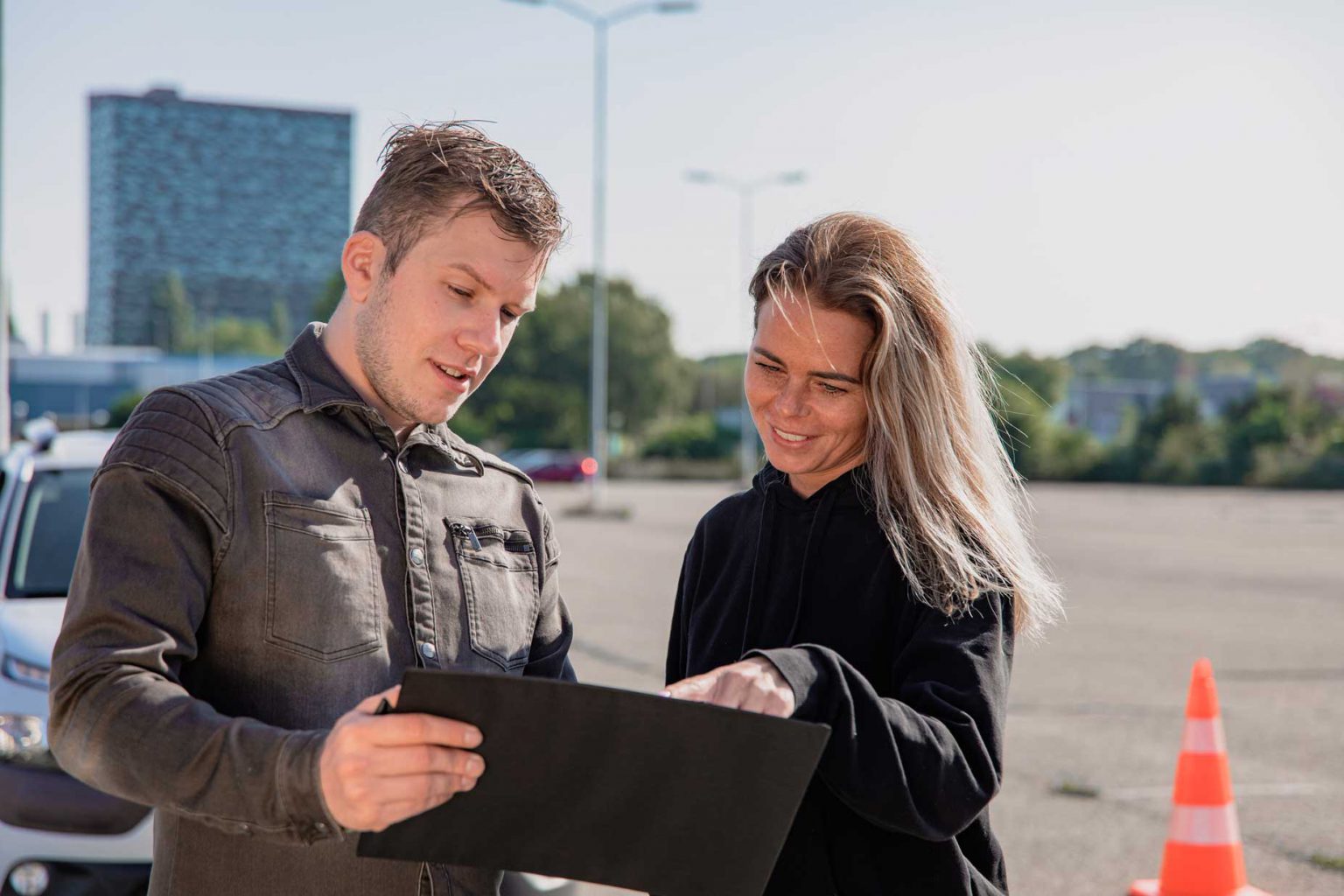 Rijschool Connectie - Rijlessen in Nijmegen!